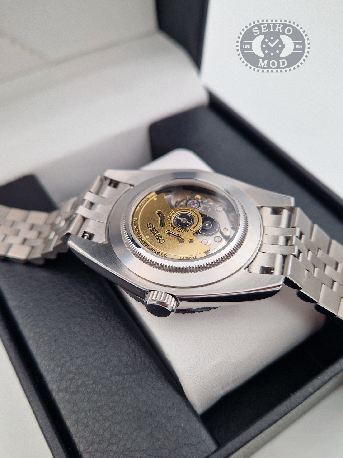 Datejust mod with wimbledon gray roman dial and jubilee bracelet