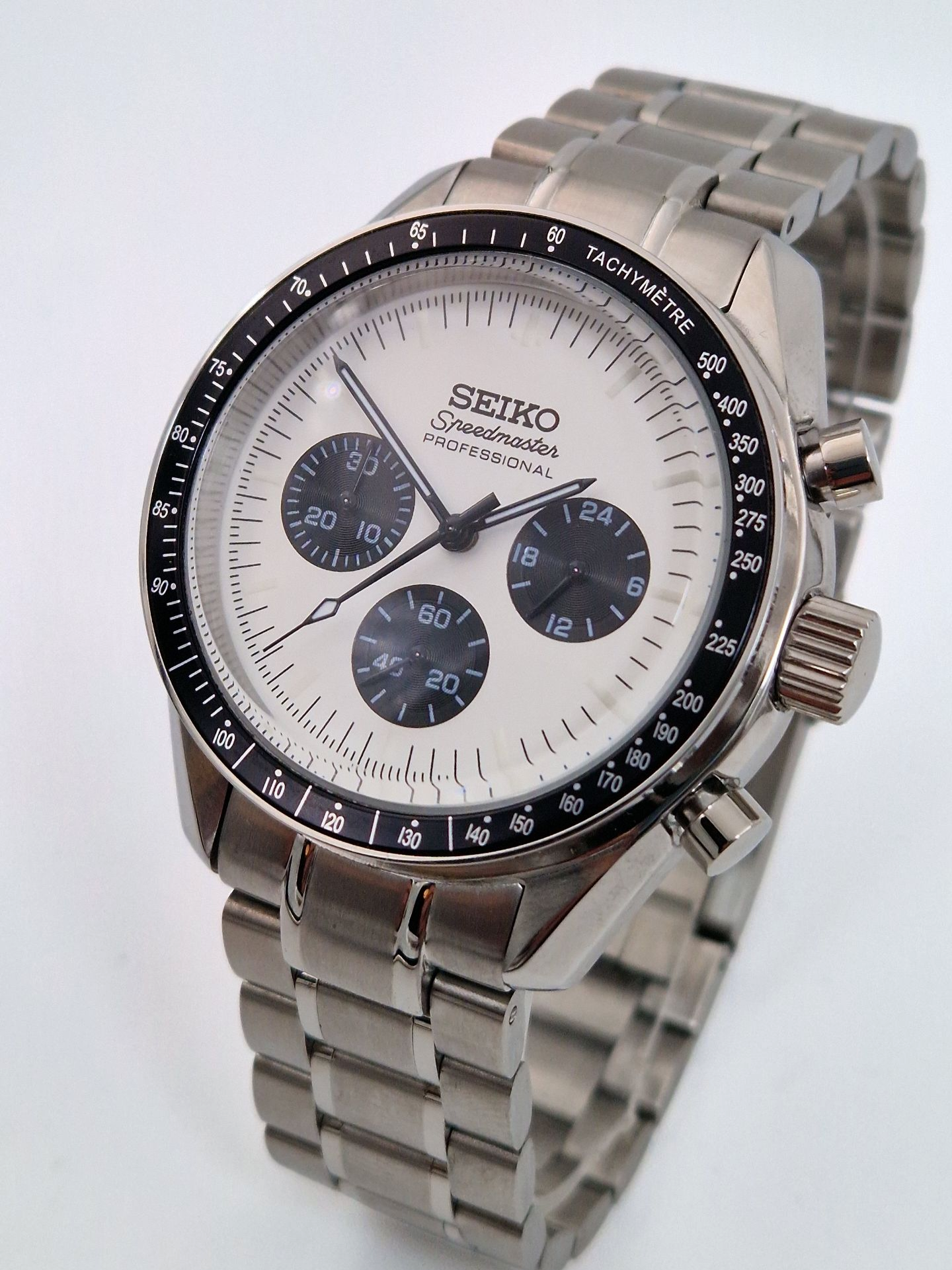 Speedmaster mod in white