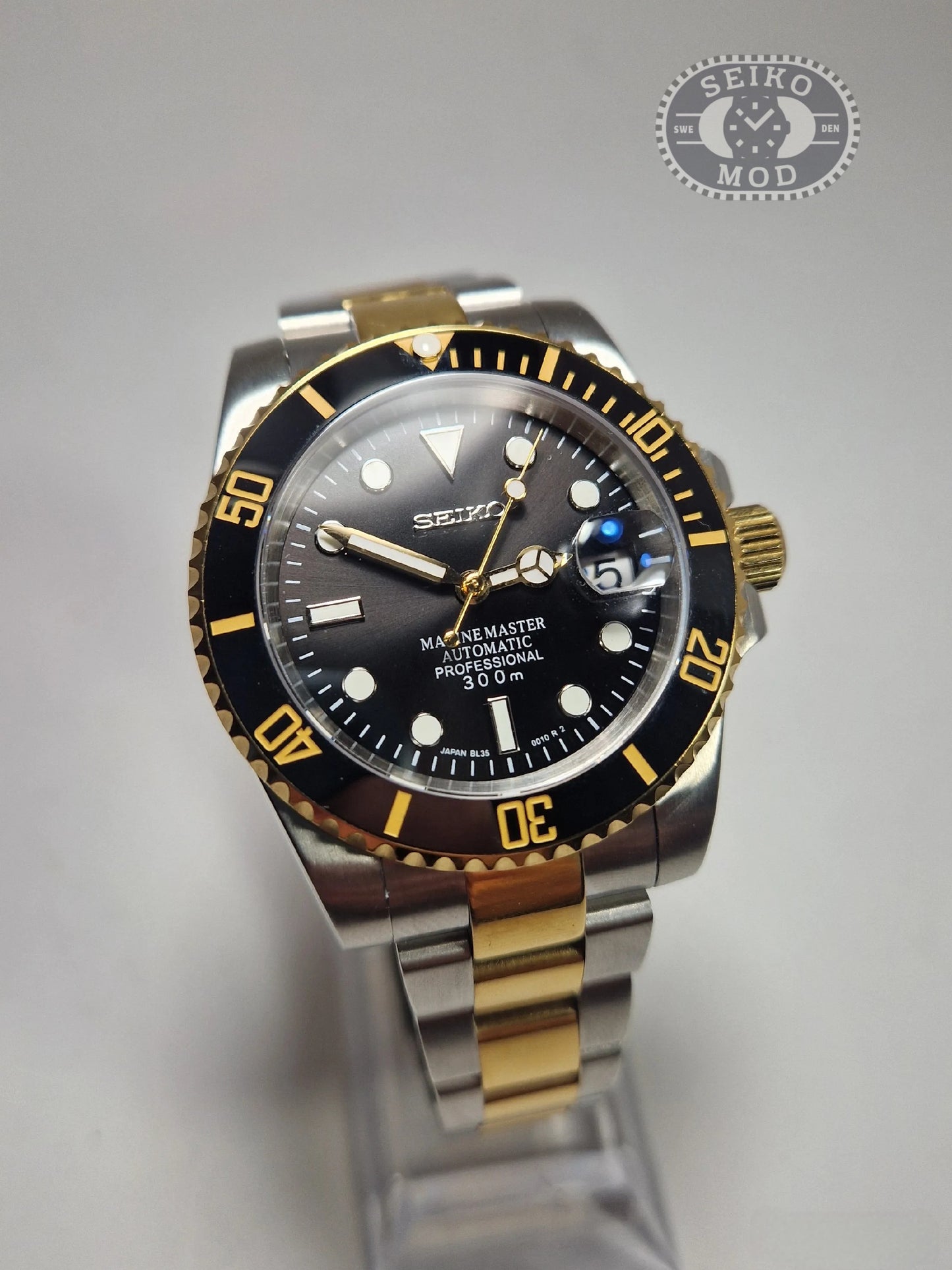 Black and Gold - Submariner Mod