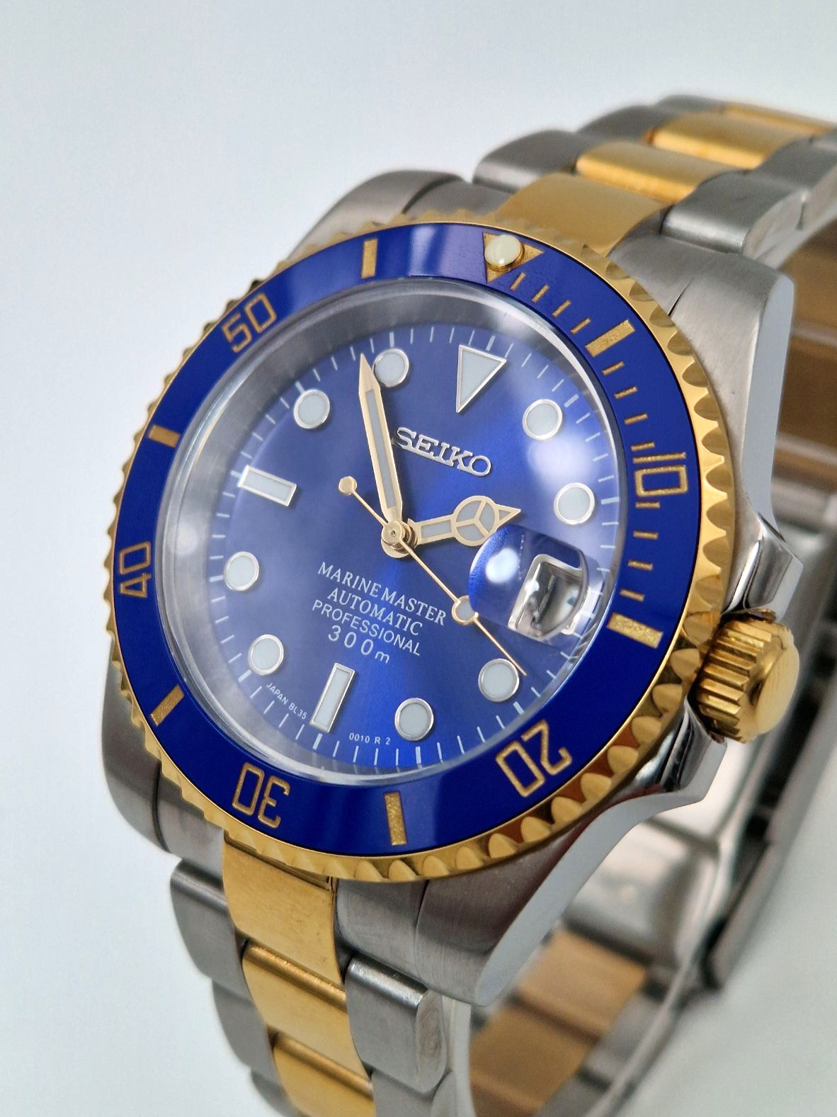 Blue and Gold - Submariner Mod